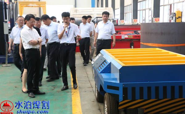 AGV機器人持續(xù)火熱，新領域帶來發(fā)展新機遇，水泊焊割自主研發(fā)的AGV小車